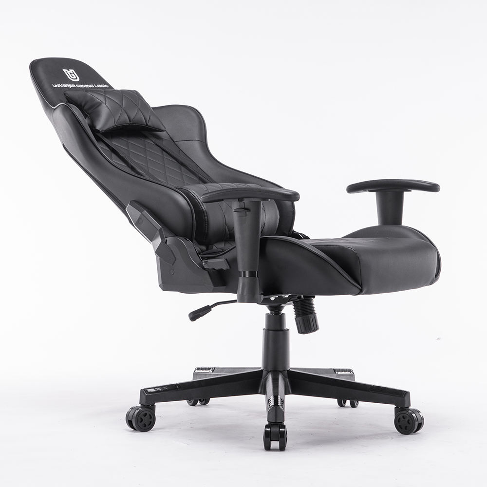 Silla de juego negra de alta calidad con reposapiés y silla de carreras personalizada con almohada 
